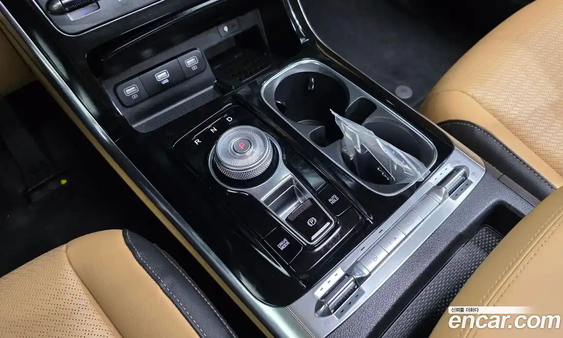 Kia Carnival 2023 3.5 автомат (гидро), фото 12