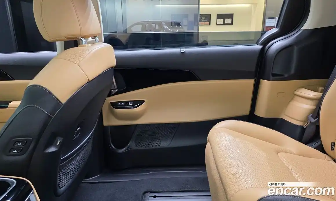 Kia Carnival 2023 3.5 автомат (гидро), фото 15
