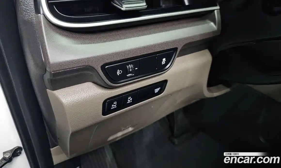 Kia Carnival 2025 1.6 автомат (гидро), фото 20