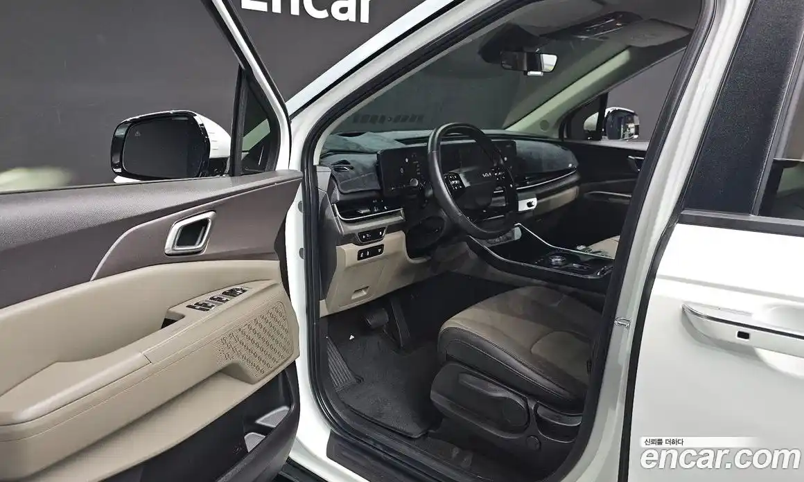 Kia Carnival 2025 1.6 автомат (гидро), фото 10