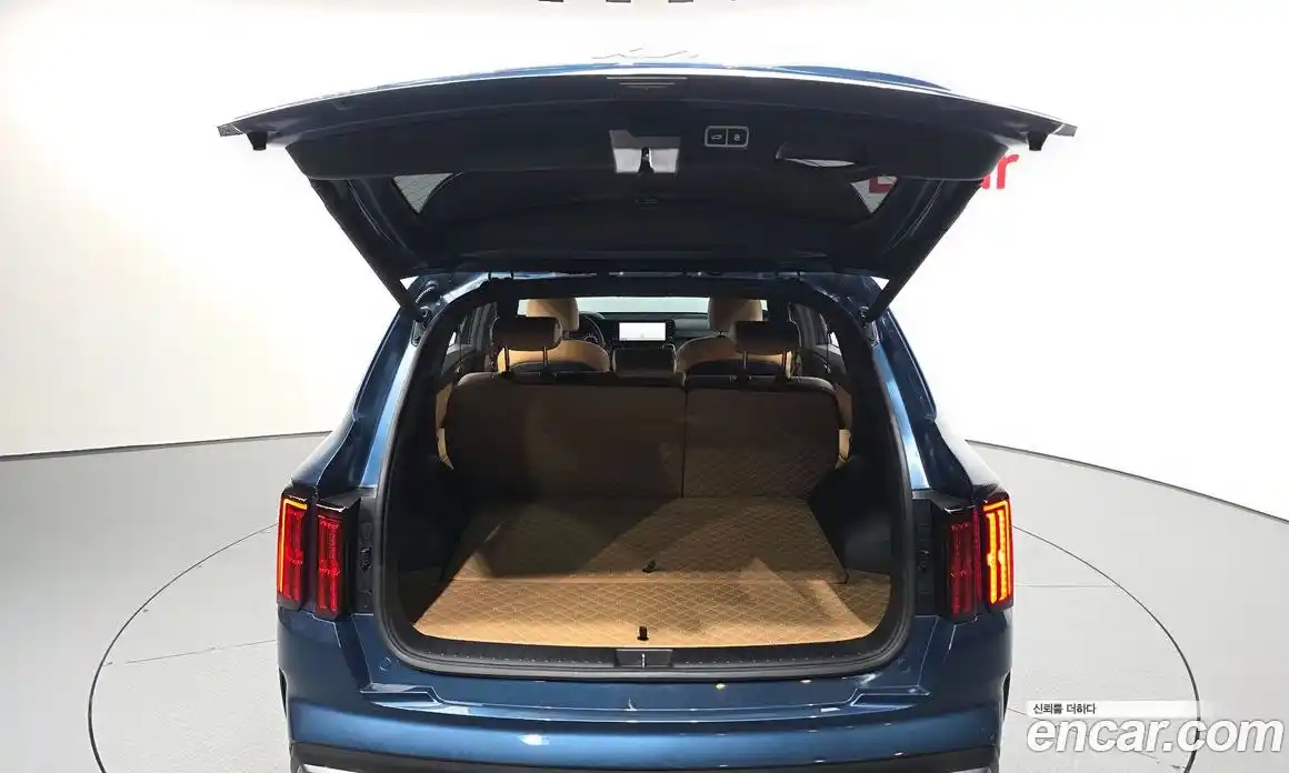 Kia Sorento 2023 1.6 автомат (гидро), фото 20