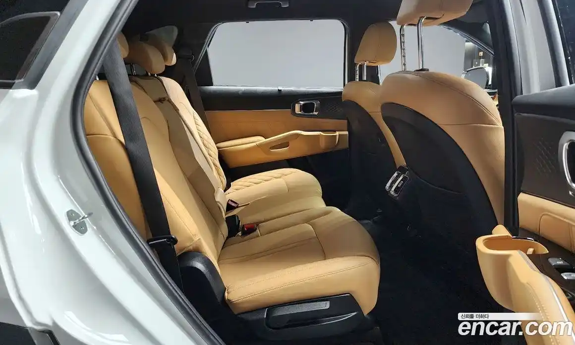 Kia Sorento 2022 1.6 автомат (гидро), фото 17