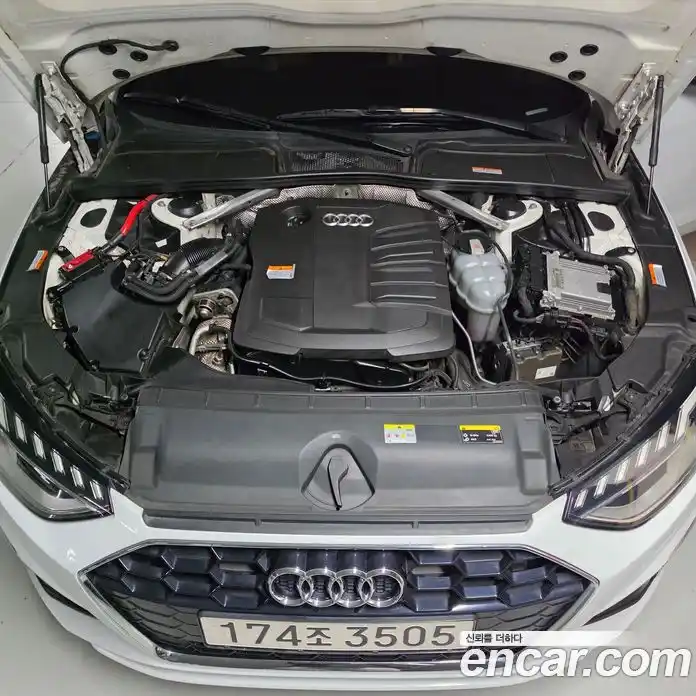 Audi A4 2020 2.0 автомат (гидро), фото 6