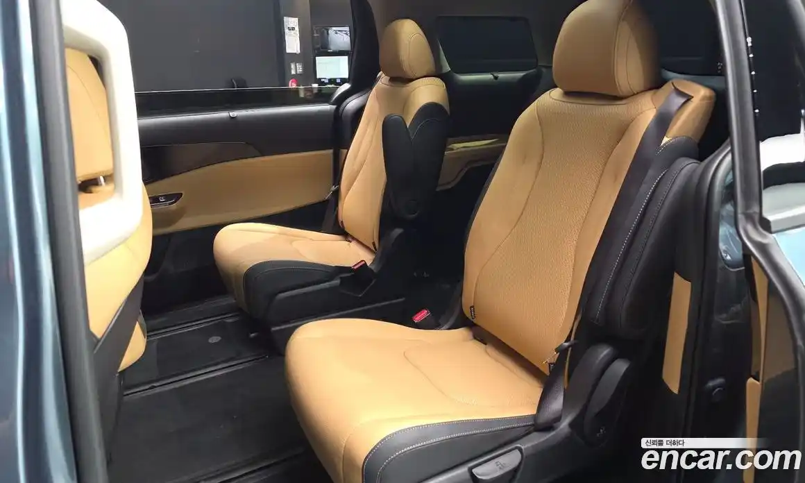 Kia Carnival 2022 3.5 автомат (гидро), фото 18