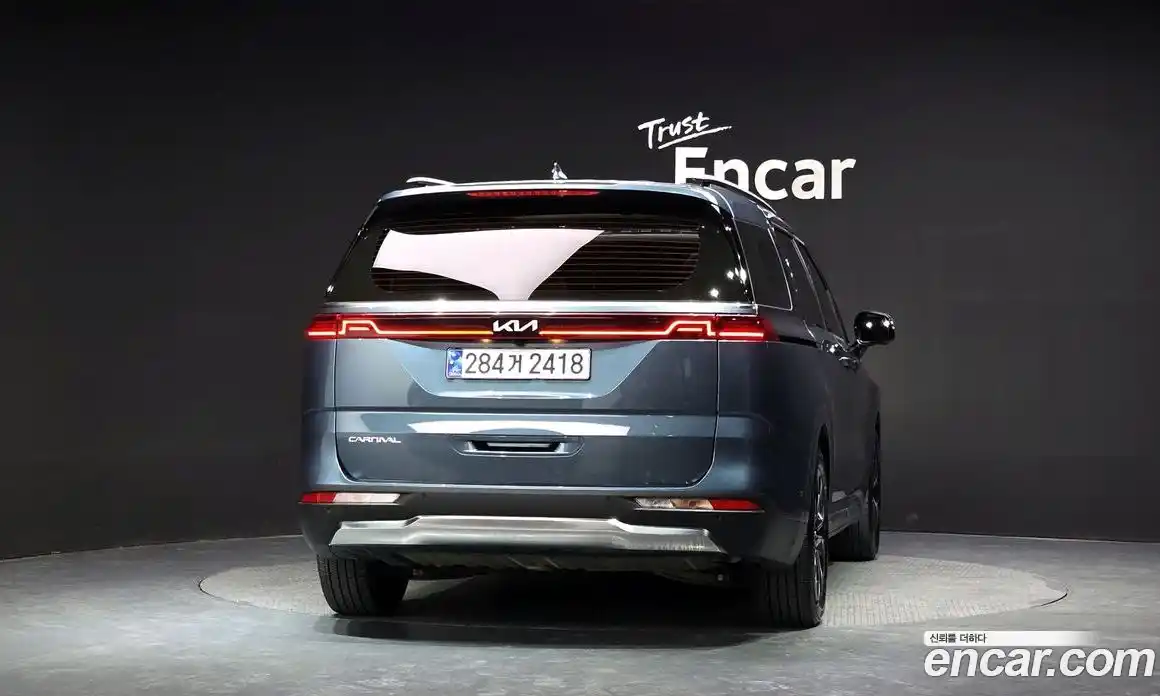 Kia Carnival 2022 3.5 автомат (гидро), фото 4