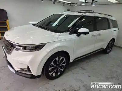 Kia Carnival 2023 2.2 автомат (гидро), миниатюра 3