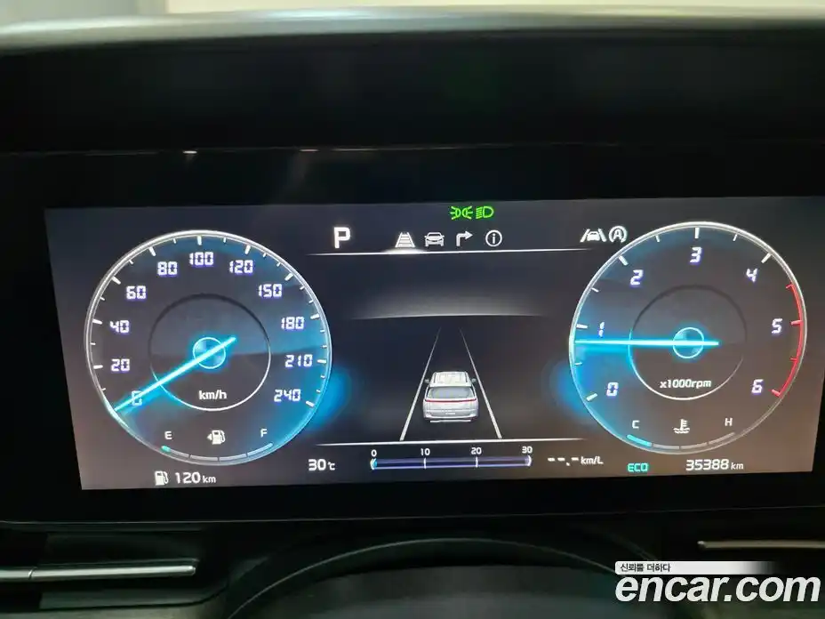 Kia Carnival 2023 2.2 автомат (гидро), фото 8