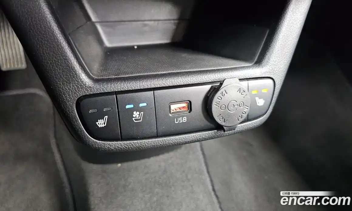 Kia Ray 2023 1.0 автомат (гидро), фото 23