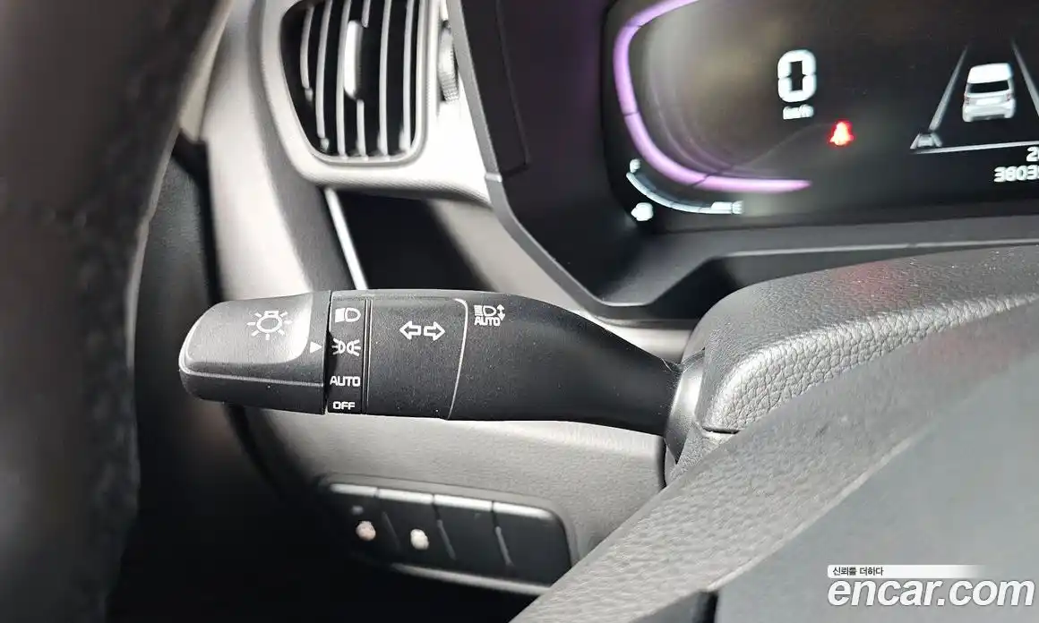 Kia Ray 2023 1.0 автомат (гидро), фото 28