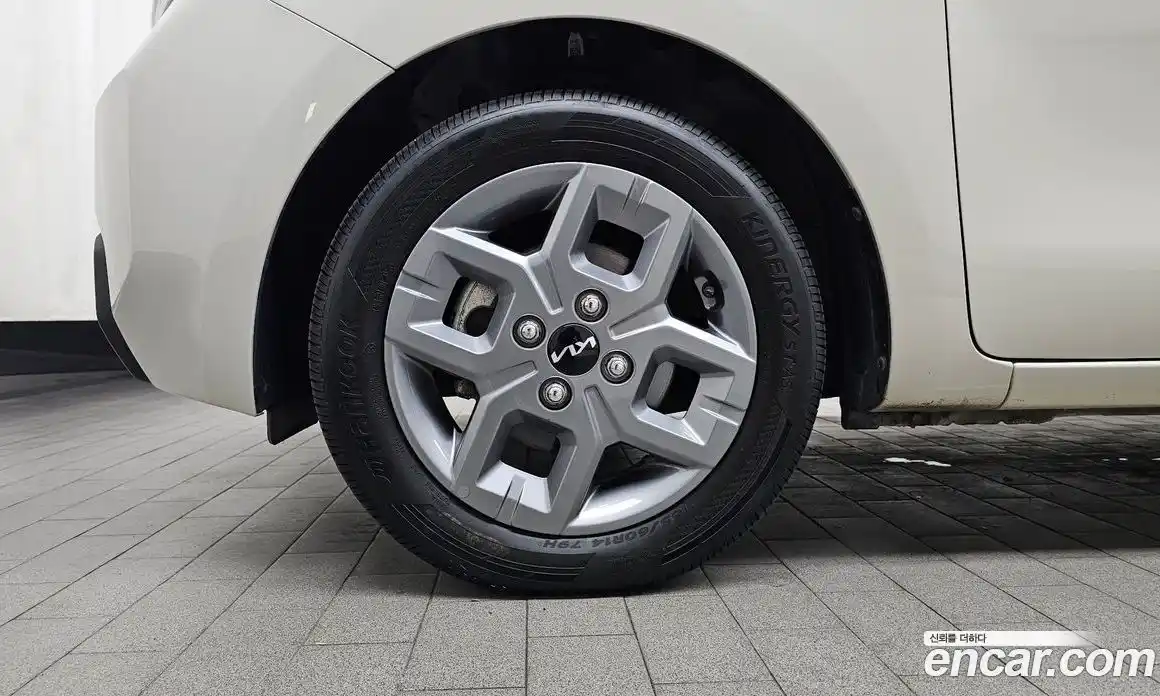 Kia Ray 2023 1.0 автомат (гидро), фото 5
