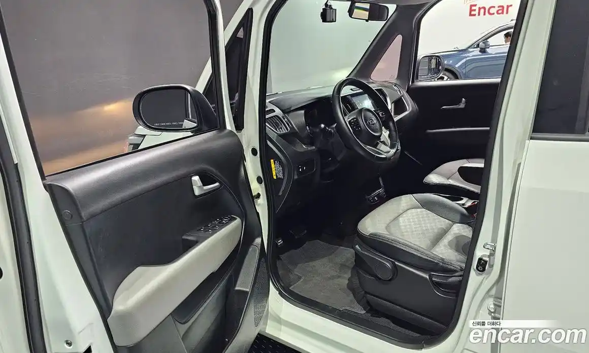 Kia Ray 2020 1.0 автомат (гидро), фото 10