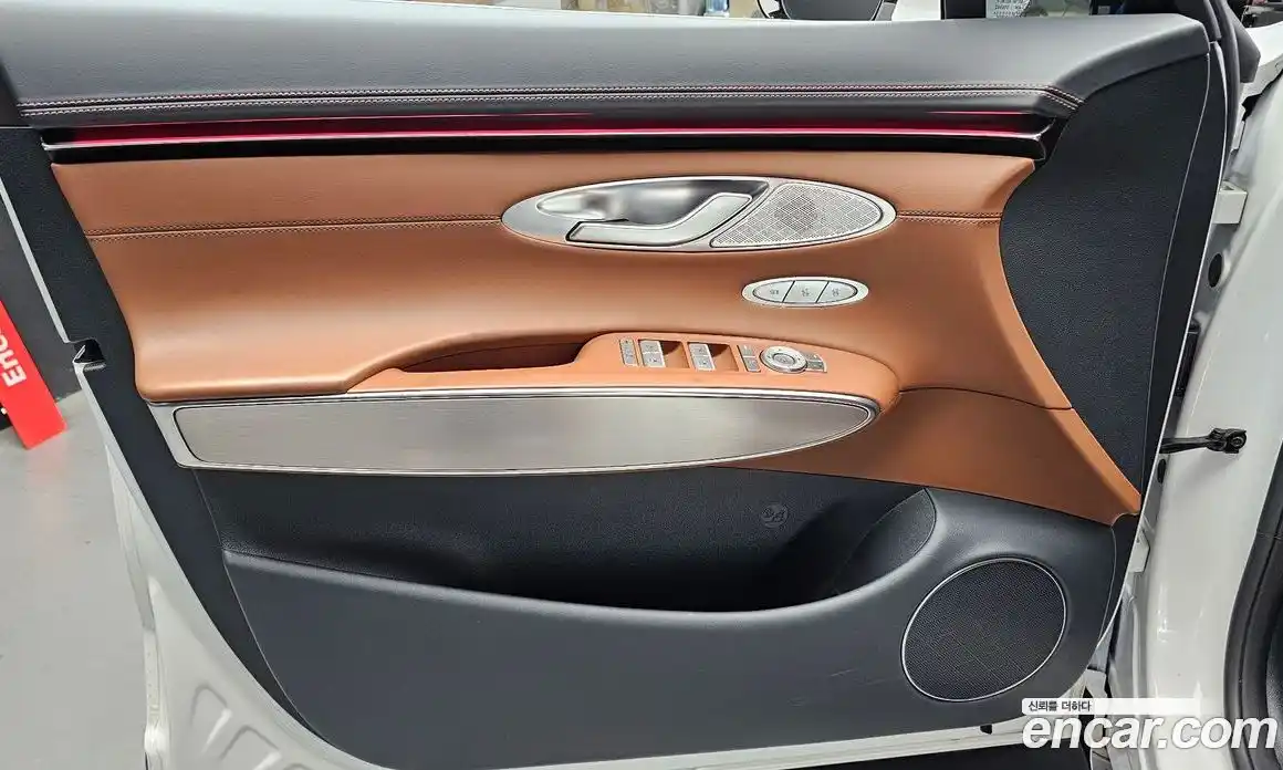 Genesis GV70 2024 2.5 автомат (гидро), фото 14