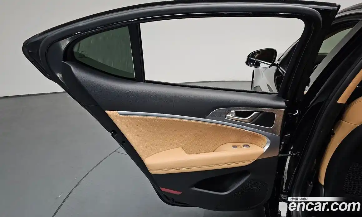 Genesis G70 2021 2.0 автомат (гидро), фото 14