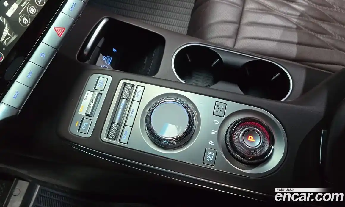 Genesis GV70 2021 2.5 автомат (гидро), фото 12