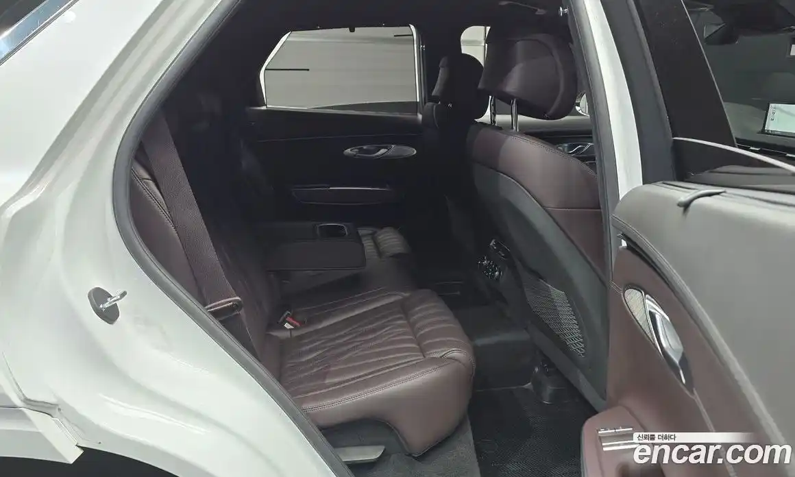 Genesis GV70 2021 2.5 автомат (гидро), фото 17