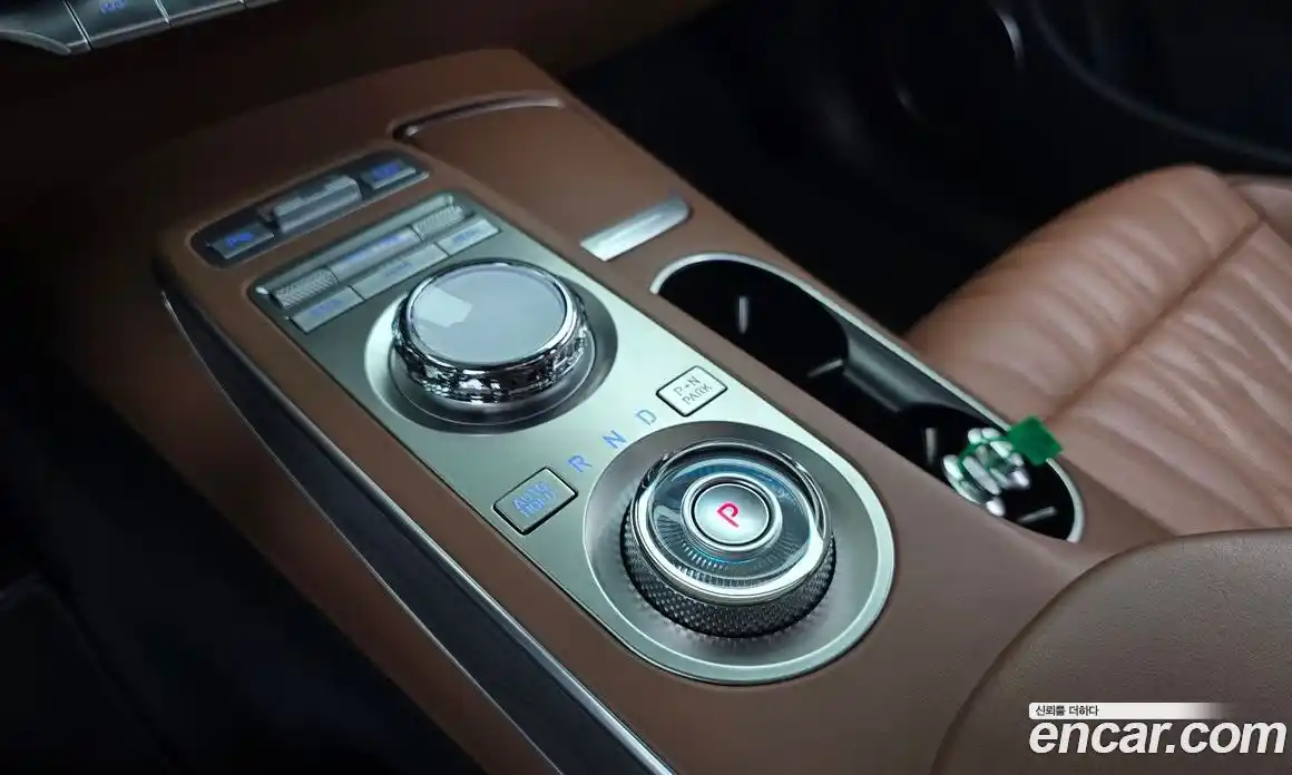 Genesis GV70 2021 2.5 автомат (гидро), фото 12
