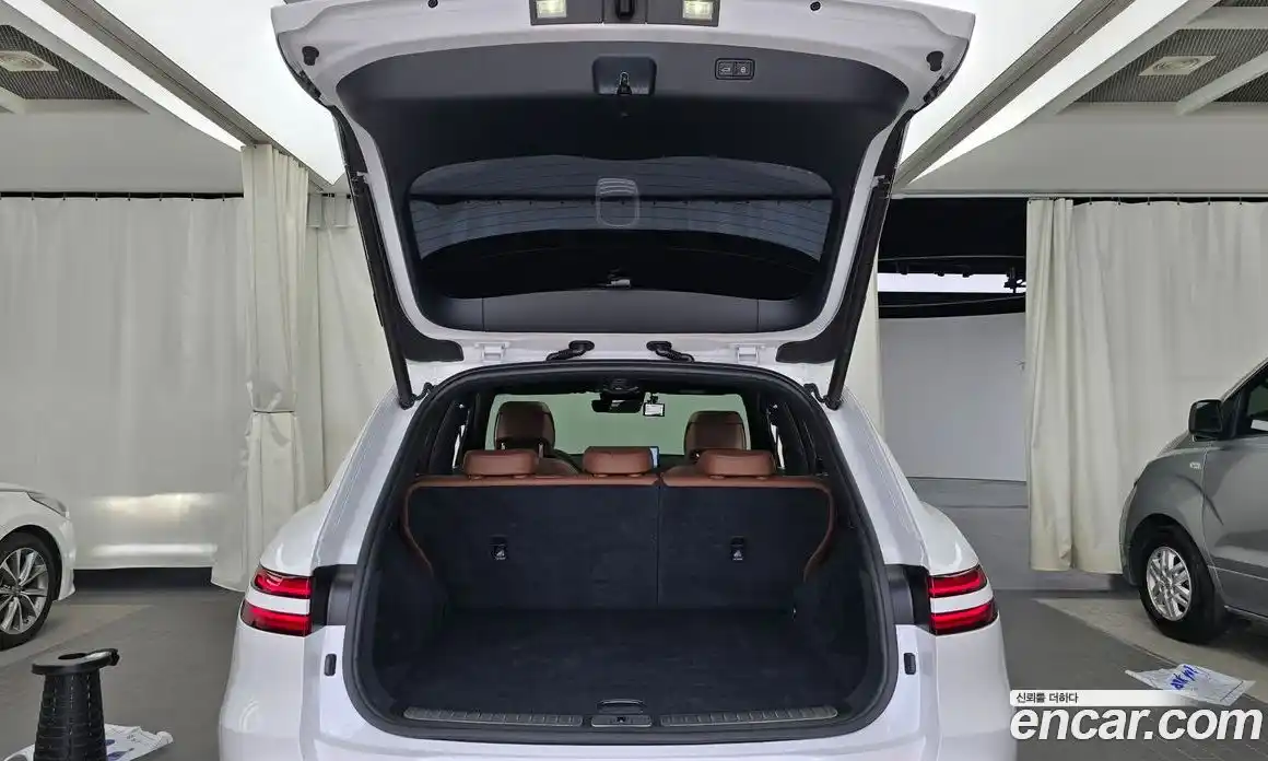 Genesis GV70 2021 2.5 автомат (гидро), фото 26