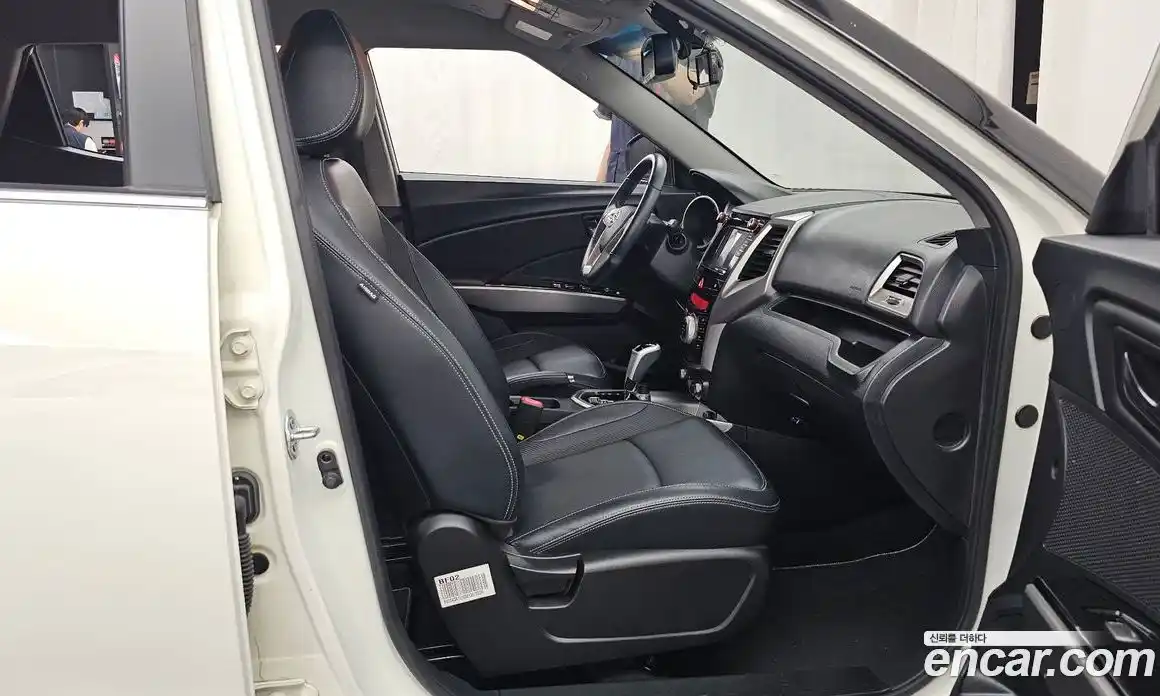 SsangYong TIBOLI 2015 1.6 автомат (гидро), фото 17