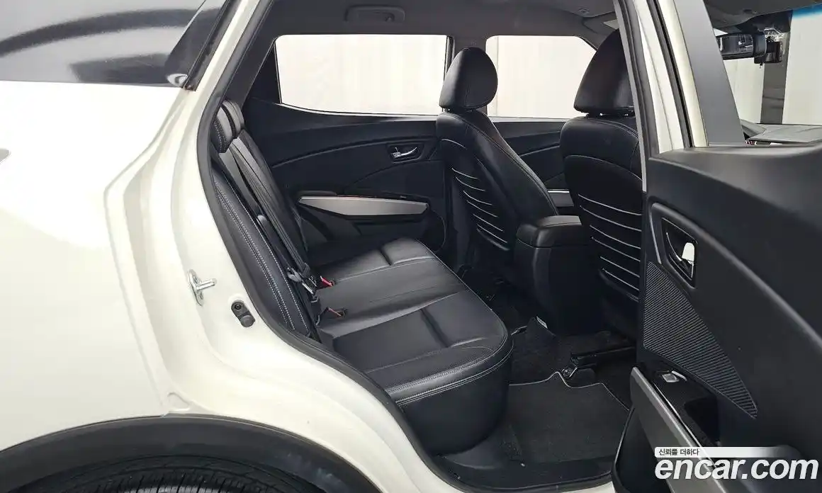 SsangYong TIBOLI 2015 1.6 автомат (гидро), фото 18