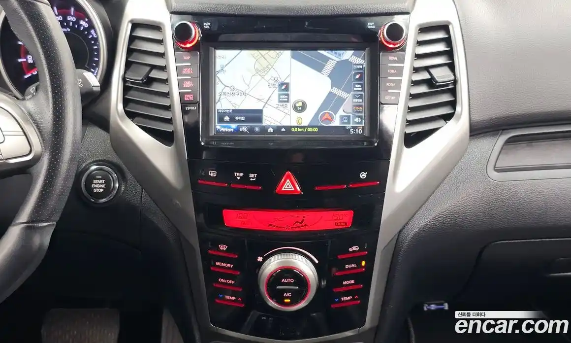 SsangYong TIBOLI 2015 1.6 автомат (гидро), фото 20