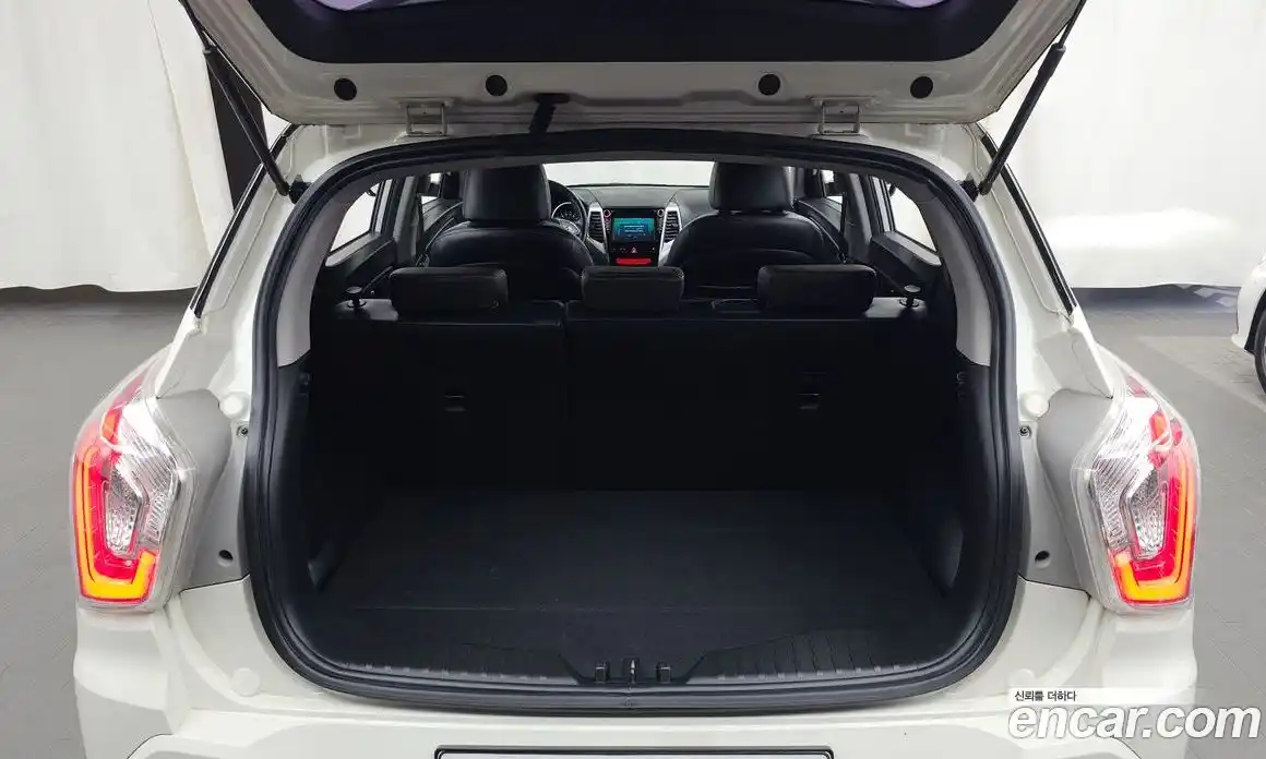 SsangYong TIBOLI 2015 1.6 автомат (гидро), фото 26