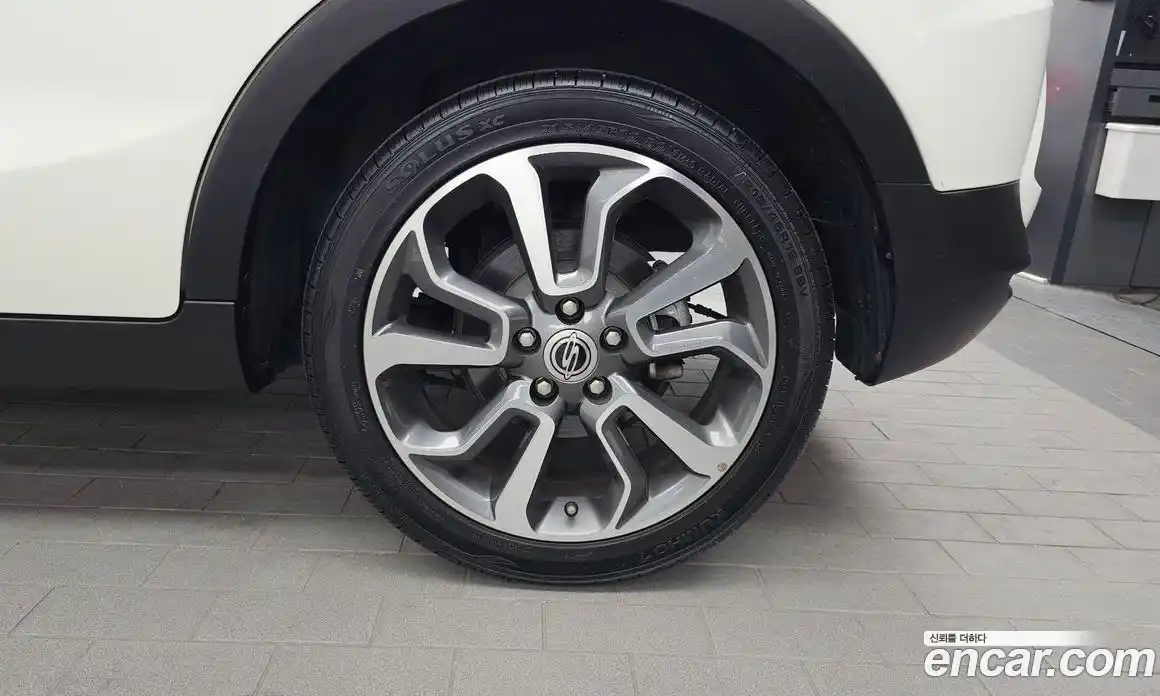 SsangYong TIBOLI 2015 1.6 автомат (гидро), фото 7