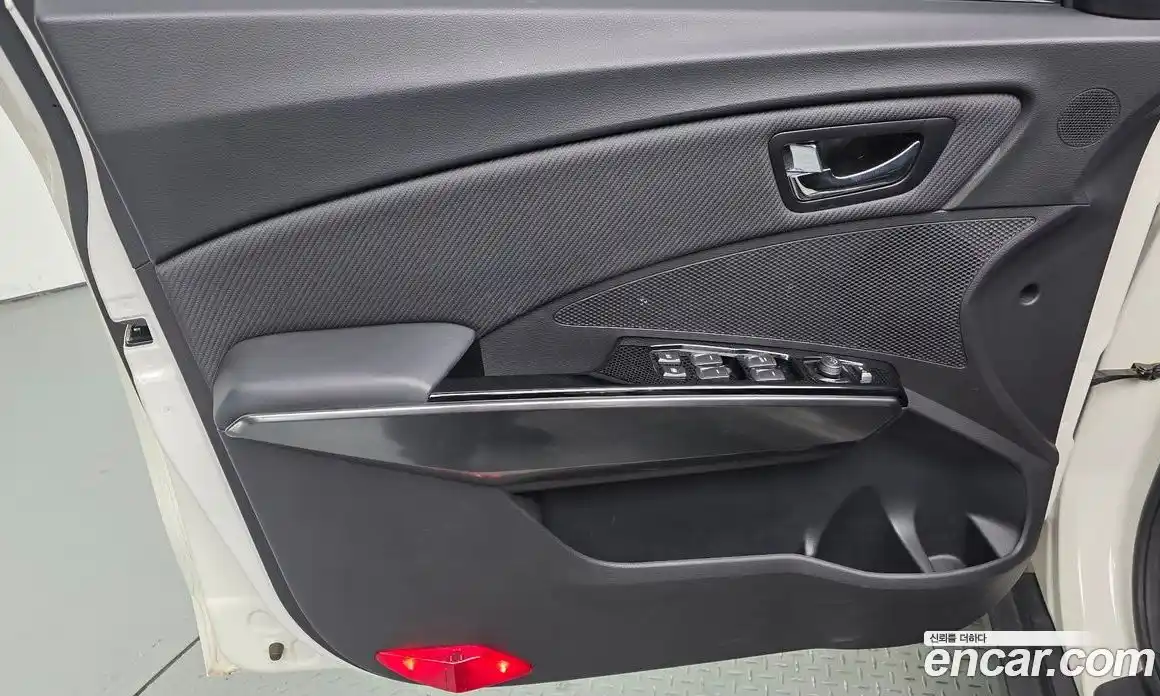 SsangYong TIBOLI 2021 1.5 автомат (гидро), фото 14