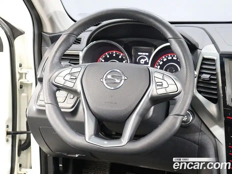 SsangYong TIBOLI 2019 1.6 автомат (гидро), фото 15