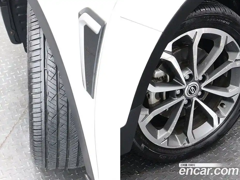 SsangYong TIBOLI 2019 1.6 автомат (гидро), фото 20