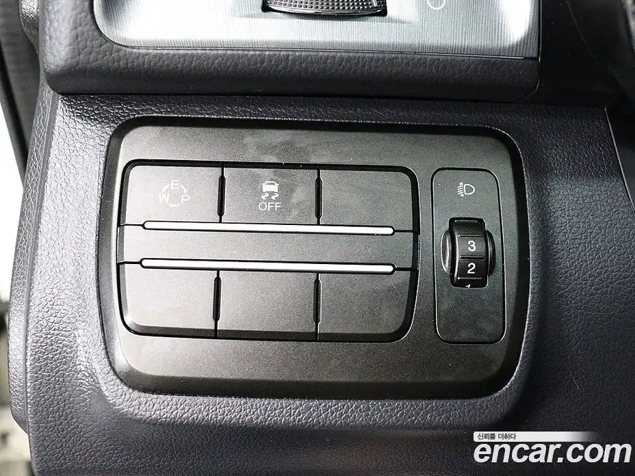 SsangYong TIBOLI 2018 1.6 автомат (гидро), фото 13