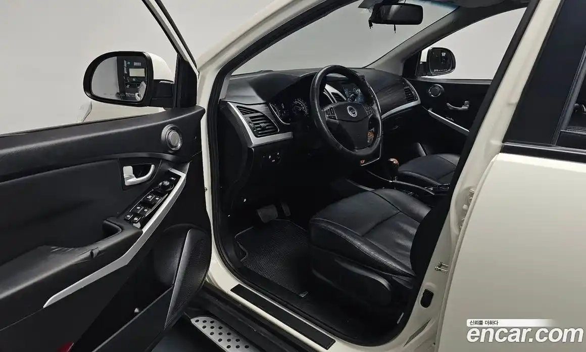 SsangYong Korando 2015 2.2 автомат (гидро), фото 10