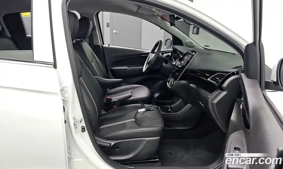 Chevrolet Spark 2022 1.0 автомат (гидро), фото 12