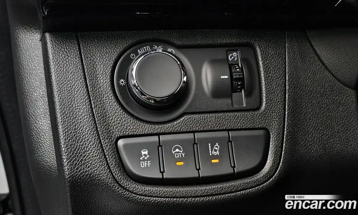 Chevrolet Spark 2022 1.0 автомат (гидро), фото 13