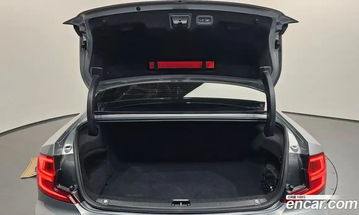 Volvo S90 2019 2.0 автомат (гидро), фото 19