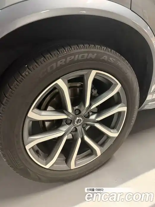 Volvo XC90 2018 2.0 автомат (гидро), фото 5