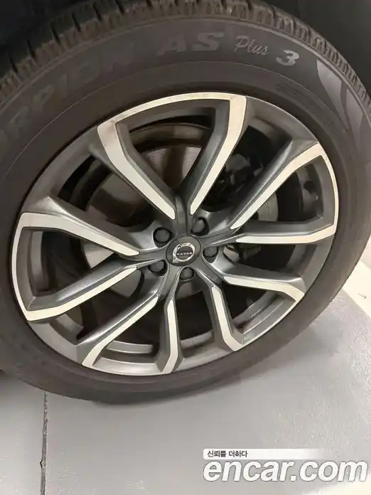 Volvo XC90 2018 2.0 автомат (гидро), фото 6