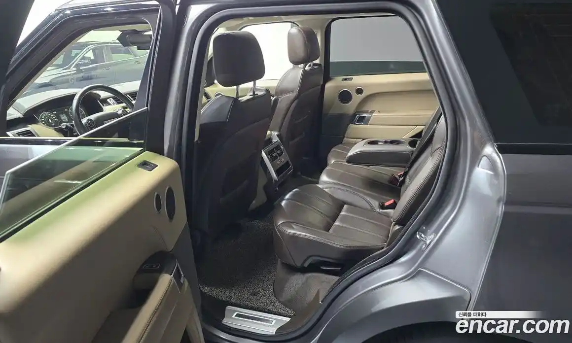 Land Rover Range Rover Sport 2017 3.0 автомат (гидро), фото 17