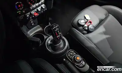 Mini Cooper 2020 2.0 автомат (гидро), миниатюра 11