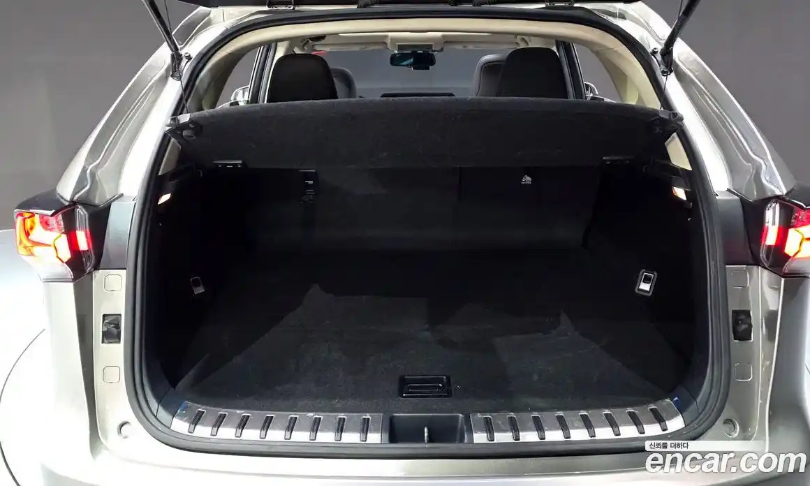 Lexus NX 2015 2.5 автомат (гидро), фото 20 Lexus NX 2015 2.5 автомат (гидро), фото 20