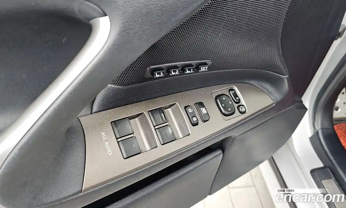Lexus IS 2009 2.5 автомат (гидро), фото 19 Lexus IS 2009 2.5 автомат (гидро), фото 19