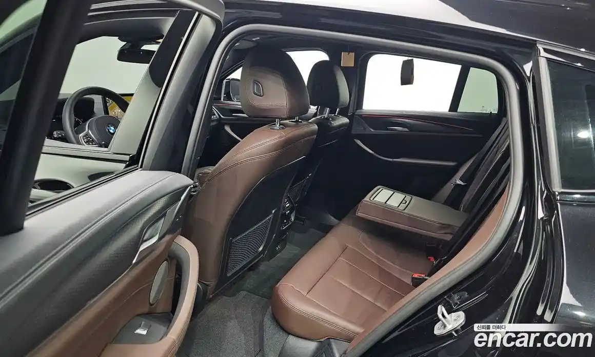 BMW X4 2025 2.0 автомат (гидро), фото 18