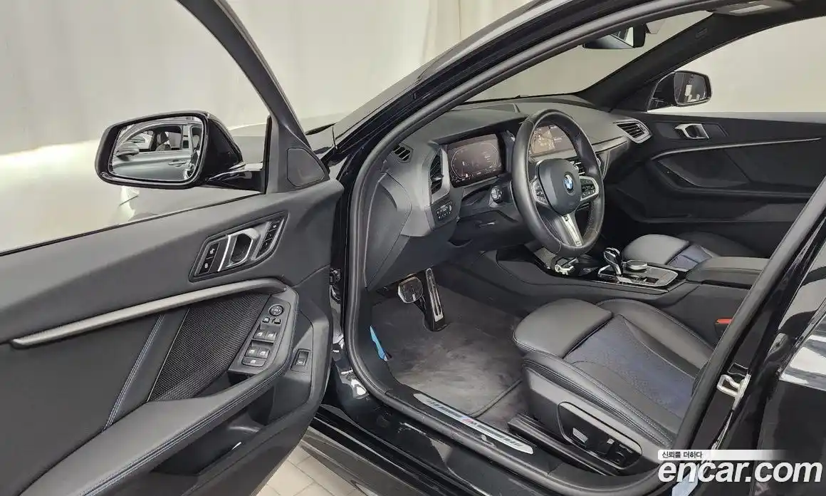BMW 1 серия 2024 2.0 автомат (гидро), фото 13