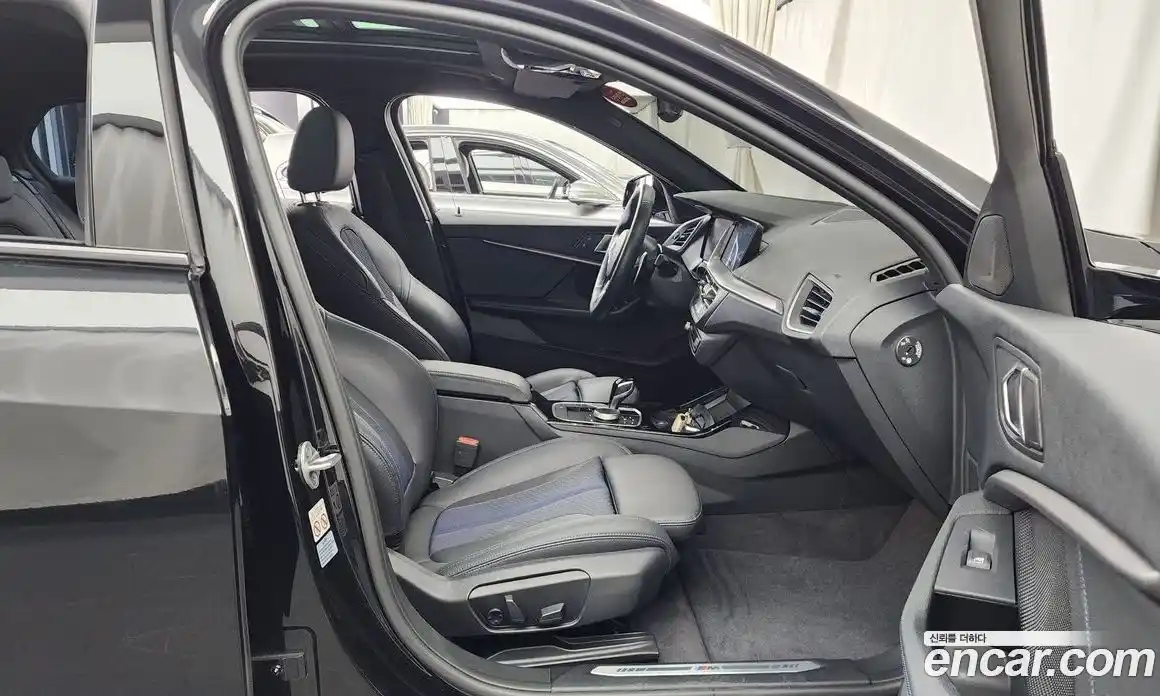 BMW 1 серия 2024 2.0 автомат (гидро), фото 17
