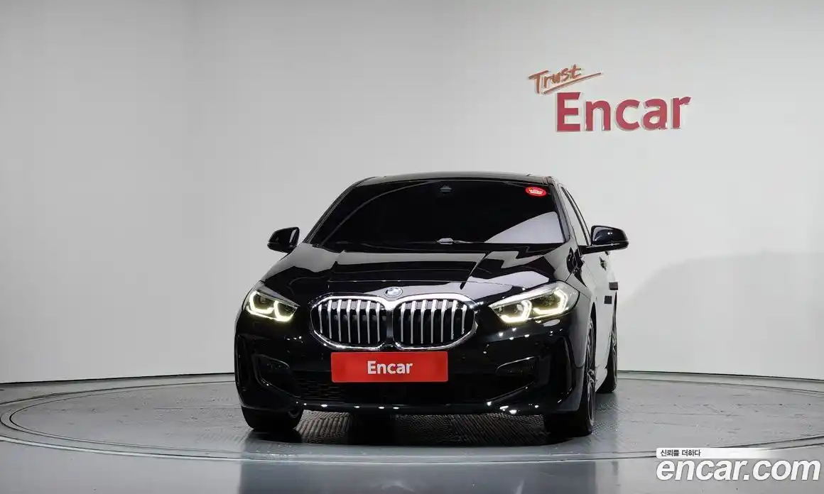 BMW 1 серия 2024 2.0 автомат (гидро), фото 3