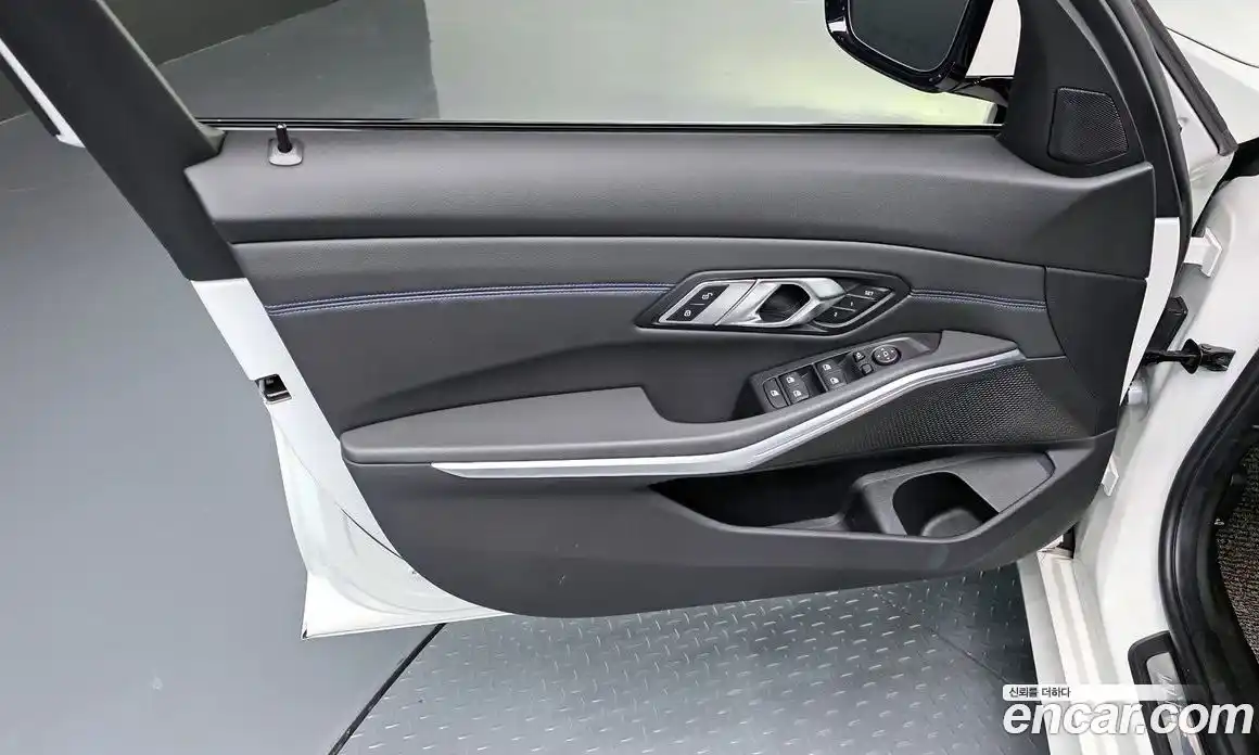 BMW 3 серия 2020 2.0 автомат (гидро), фото 14