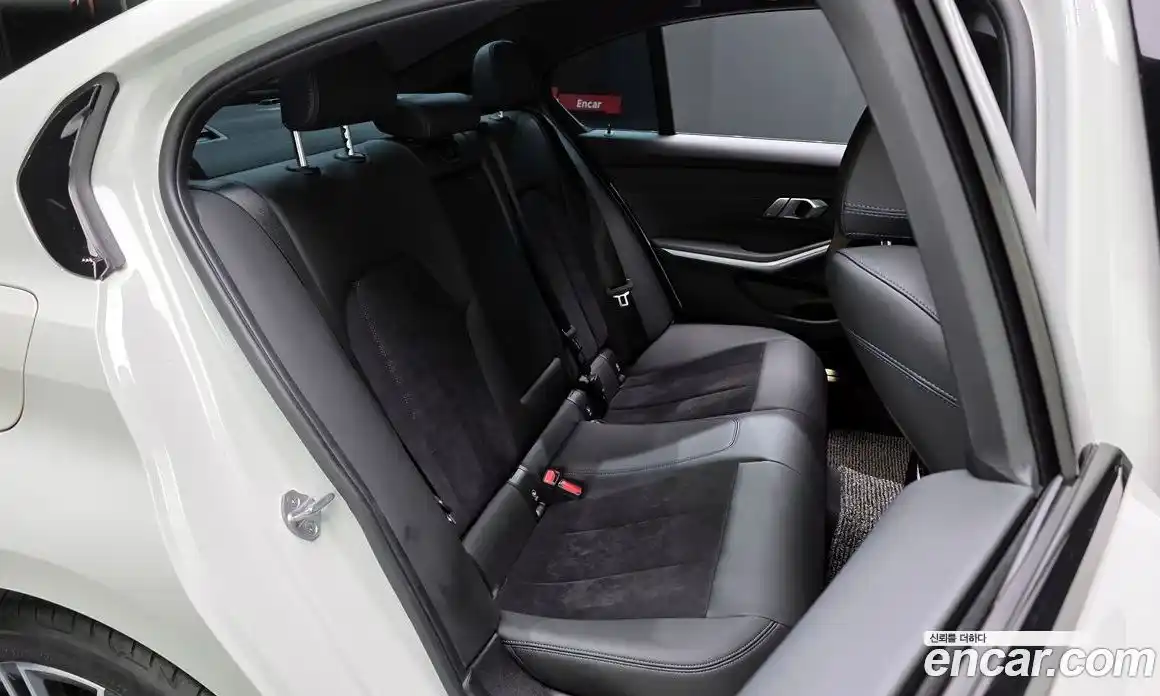 BMW 3 серия 2020 2.0 автомат (гидро), фото 17