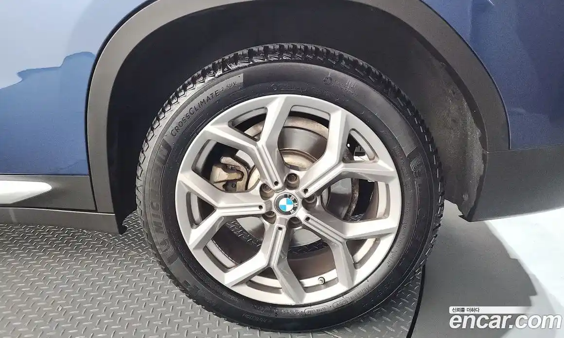 BMW X4 2022 2.0 автомат (гидро), фото 7