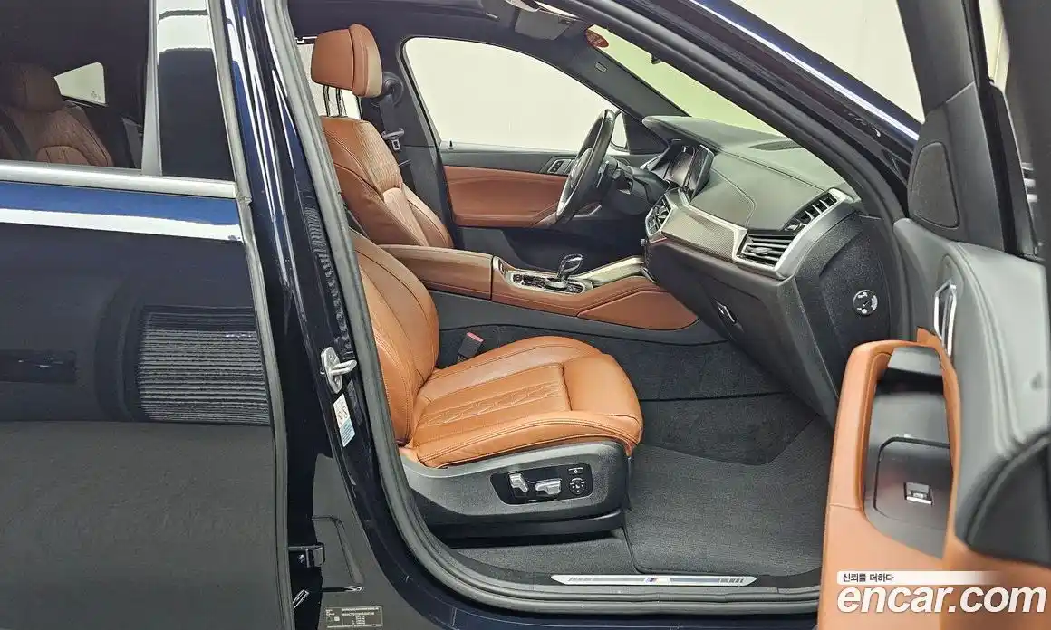 BMW X6 2021 3.0 автомат (гидро), фото 16