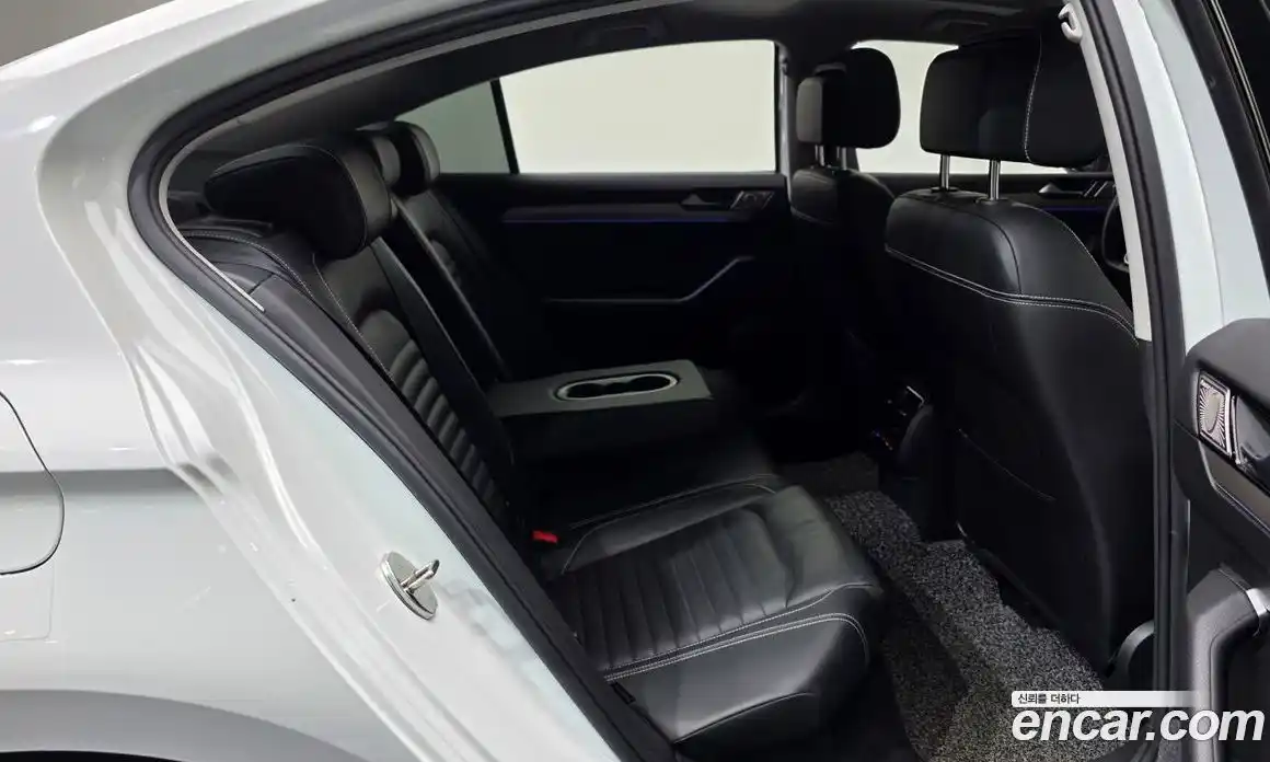Volkswagen Passat 2021 2.0 автомат (гидро), фото 18