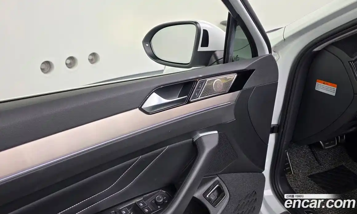 Volkswagen Passat 2021 2.0 автомат (гидро), фото 27